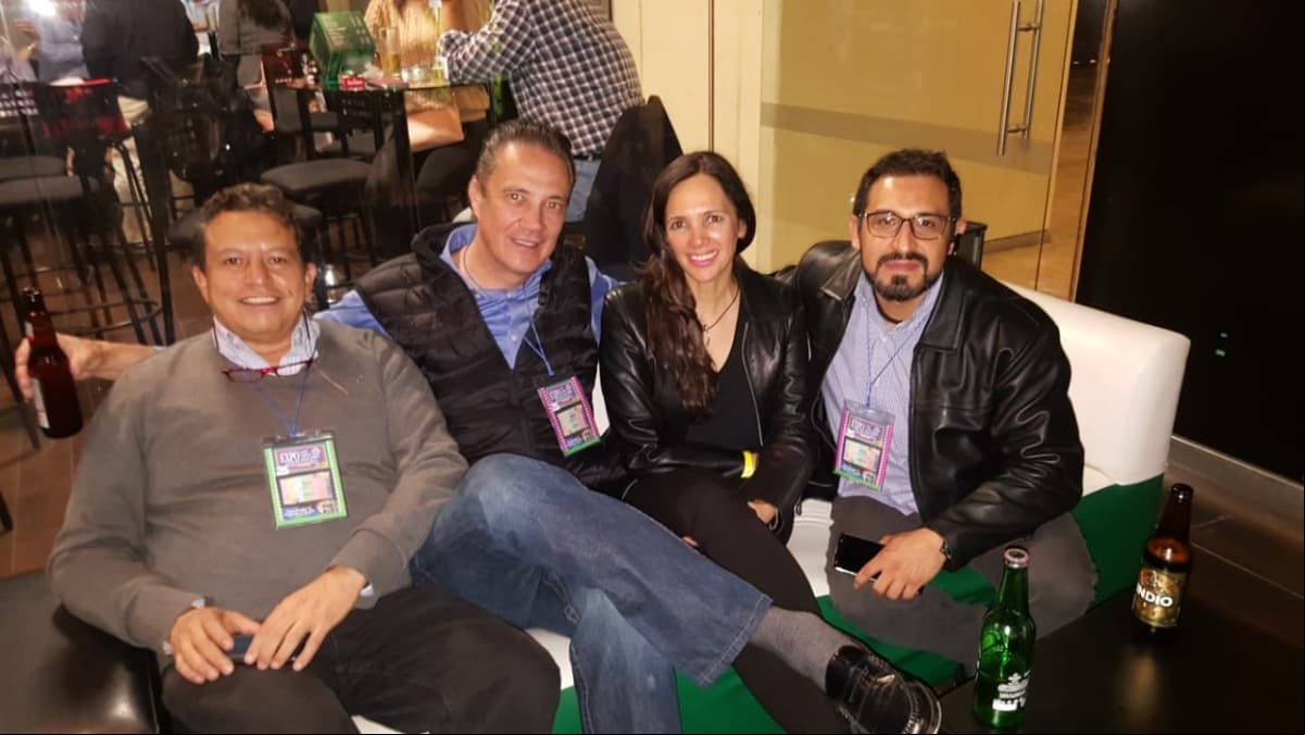 Tal y como pasó en 2018 cuando aseguraron que la actriz presuntamente tenía cáncer. “Amigos, compañeros y seguidores de mi hermana Adela Noriega. Queremos desmentir lo que se ha estado diciendo sobre el estado de salud de mi hermana, su supuesta enfermedad de ‘cáncer’, sí había estado delicada de salud, pero gracias a Dios no es cáncer. Fuera de eso mi hermana, está en perfecto estado”, indicó aquella ocasión.