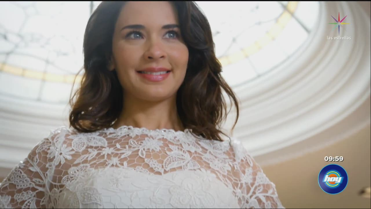 ¡Adriana Louvier al desnudo!