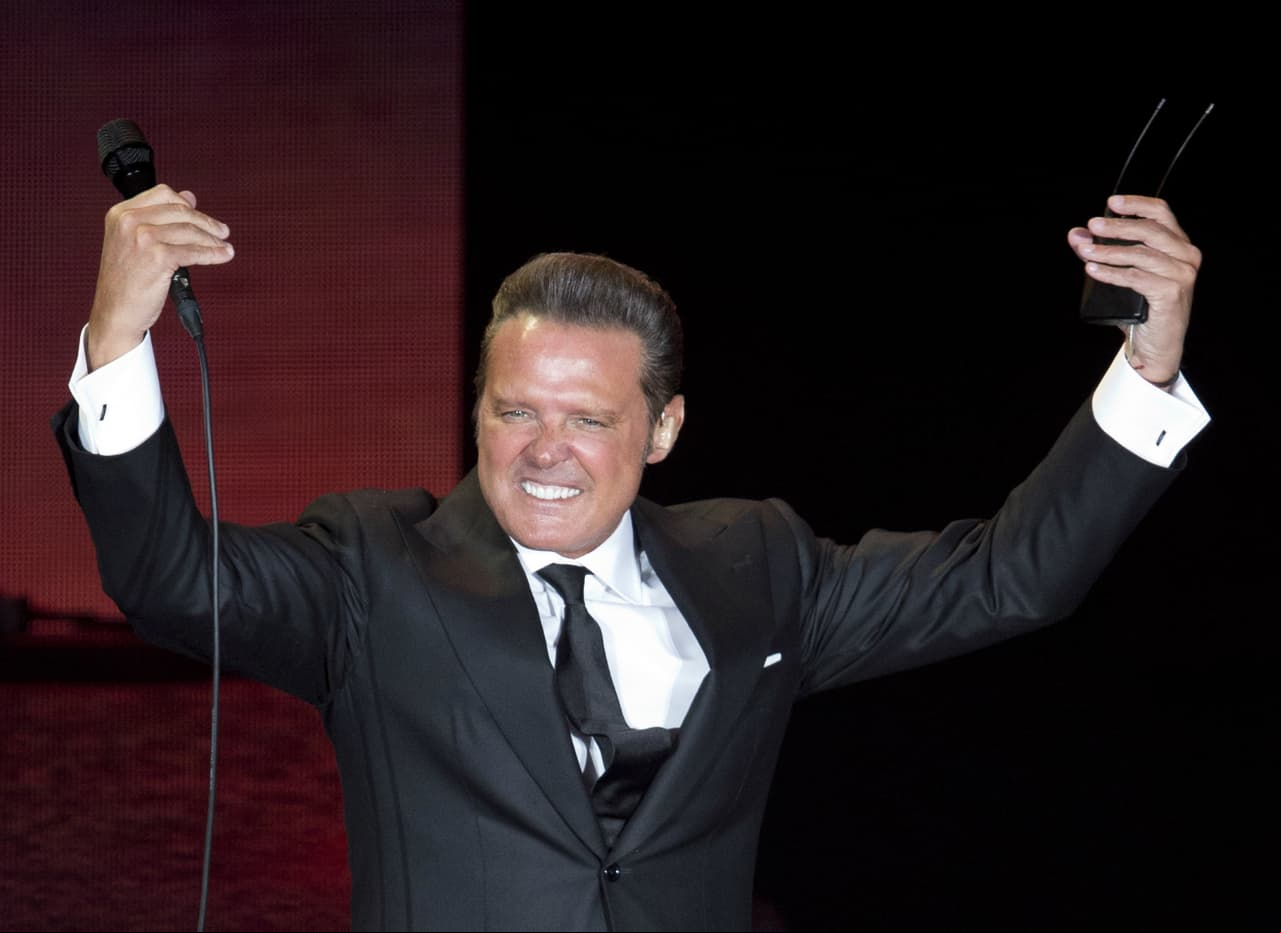 Luis Miguel lanza éxito de Alicia Villarreal
