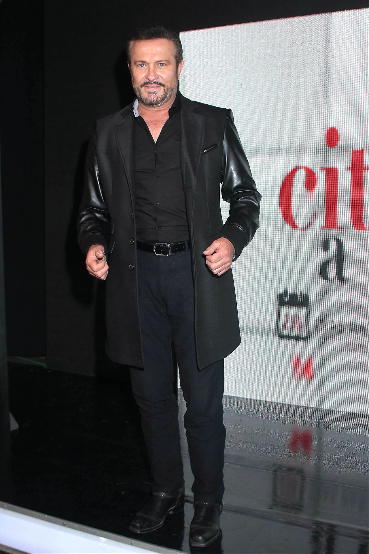Actualmente, el actor de 58 años es uno de los rostros más recurrentes y queridos en la televisión mexicana en la que suma más de 30 producciones siendo Cita a ciegas, La reina soy yo y Silvia Pinal, frente a ti las más recientes.