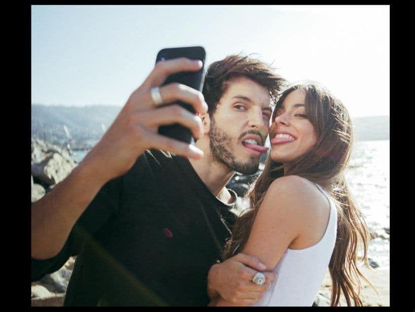 Sebastián Yatra y Tini Stoessel se conocieron en 2016, cuando grabaron el dueto ‘Ya no hay nadie que nos pare’. Sin embargo, fue hasta 2018 que ambos iniciaron una relación. El romance entre los famosos únicamente duró 11 meses.