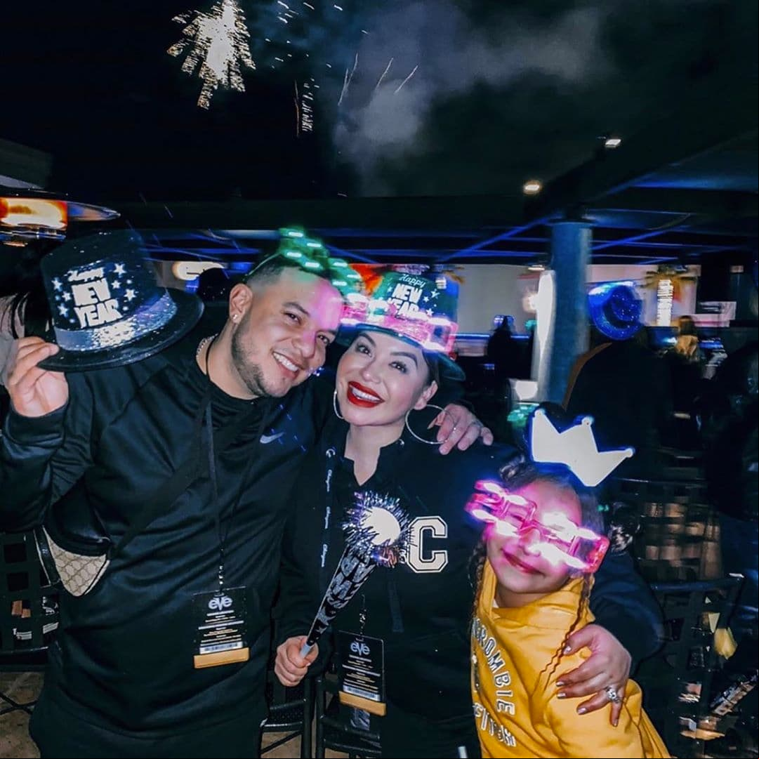 Desde que formalizó su relación con Lorenzo Méndez, Chiquis Rivera se ha convertido en una pieza importante en la vida de su hijastra Victoria, con quien ha compartido emotivos momentos.