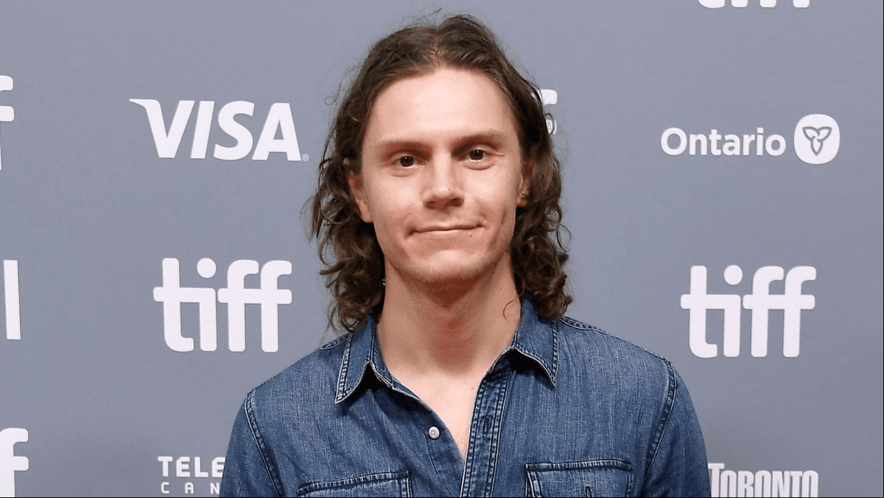 Actor Evan Peters