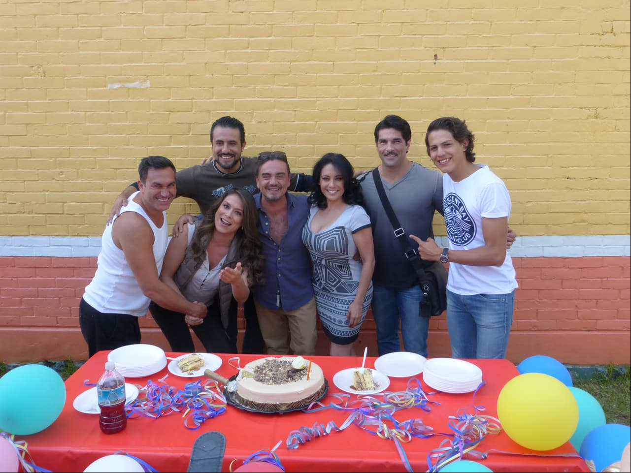 ¡Pierre Angelo festeja su cumpleaños en La Vecina!