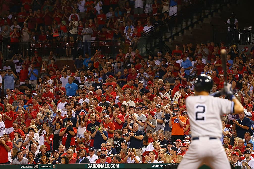 Antes de la pandemia, en 2019, los ingresos por boletos para los partidos de los New York Yankees
<b> fue de 287 millones de dólares.</b>