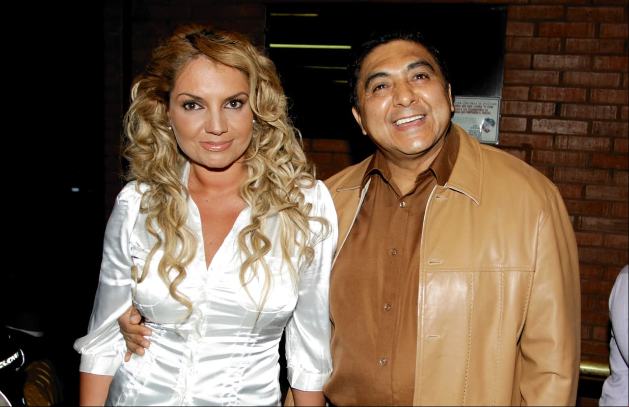 En su encuentro con varios periodistas como Edén Dorantes, el actor destacó que su esposa casi pierde la vida en dos ocasiones y que sin importar quedarse sin dinero, vendió todo lo que tenía para salvarla.