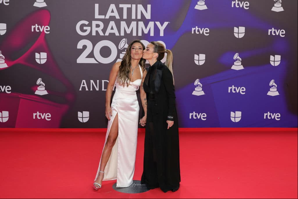 Kany García y su esposa Jocelyn Troche