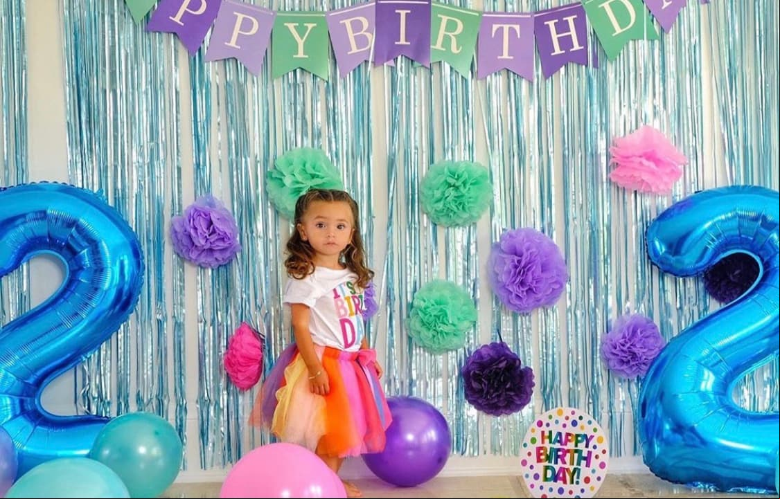 La pequeña es la sexta hija de la Gómez Mont, quien previamente ya era madre de Inés de 10 años, los trillizos: Javier, Bruno y Diego de ocho años y el pequeño Bosco de casi cinco.