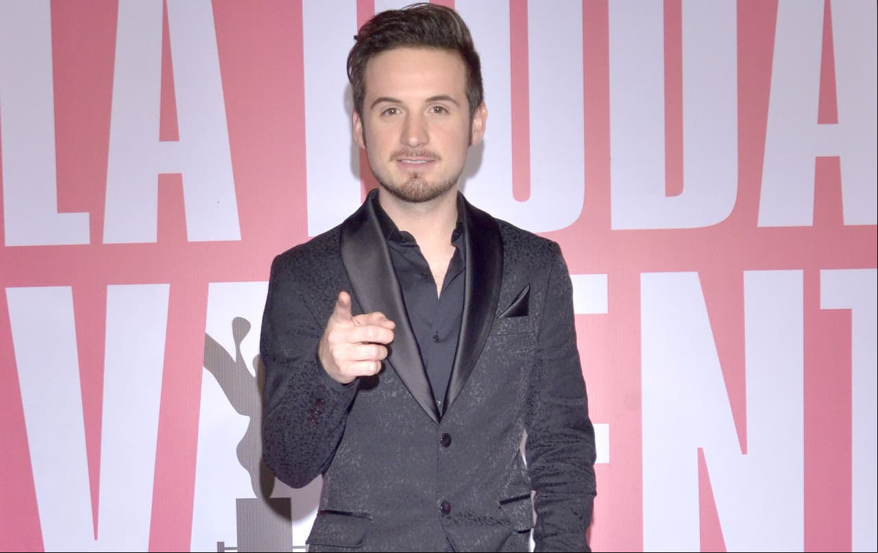 'Hugo Sánchez' de 'Club de cuervos' se alista para su propia serie