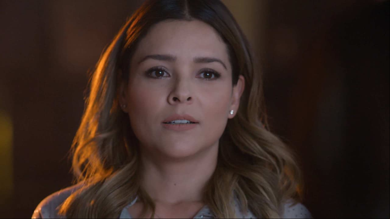 Gloria corre a Bárbara de Santa Prudencia