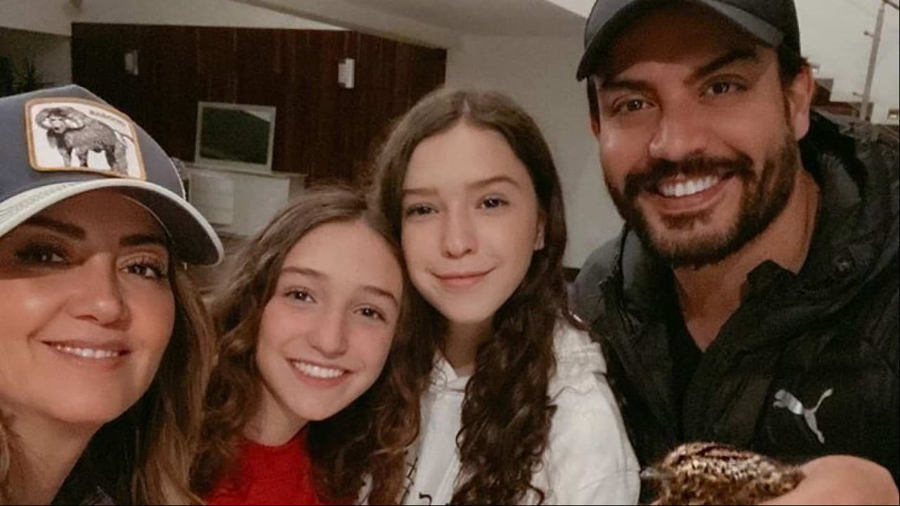 Andrea Legarreta y sus hijas salvan la vida de un animal con ayuda de Andrés Palacios