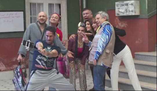 VIDEO: ¡Amor y drama en Vecinos!