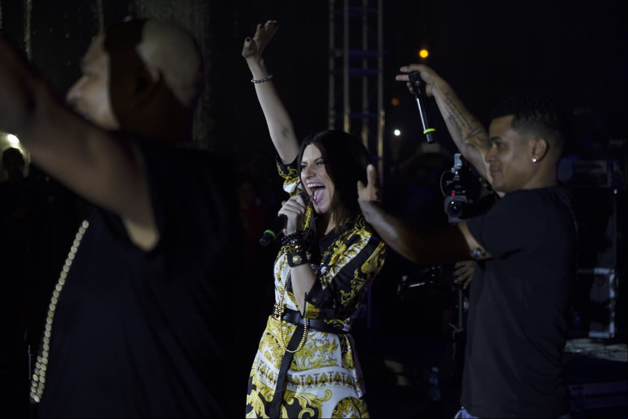 La cantante italiana fue invitada por el popular dúo Gente de Zona (FOTO: Satus Media)