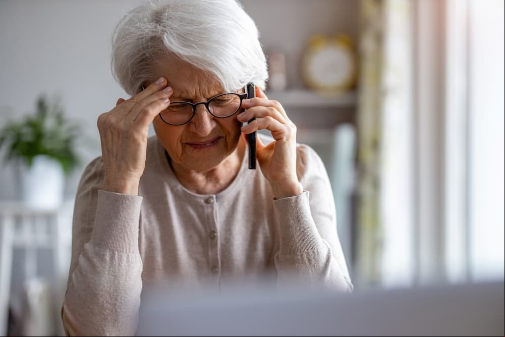 Abuelita pierde ahorros de toda su vida por estafa telefónica: historia conmueve a Internet