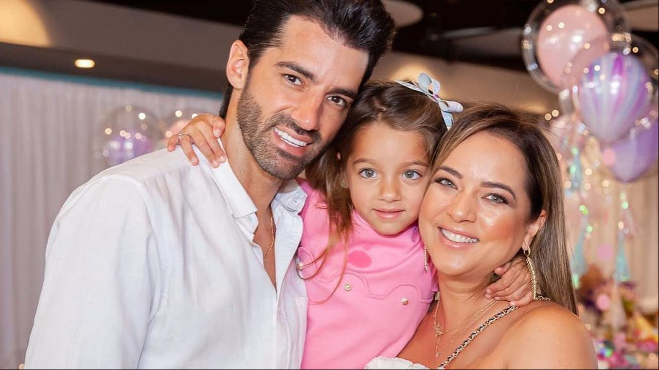 Alaïa y Toni Costa estremecen con carta para Adamari López
