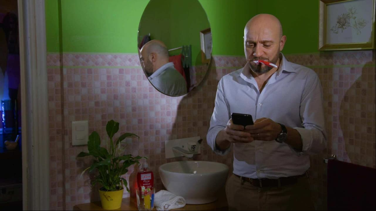 Los ‘Vecinos’ se acaban el agua y el único perjudicado es ‘Luisito’