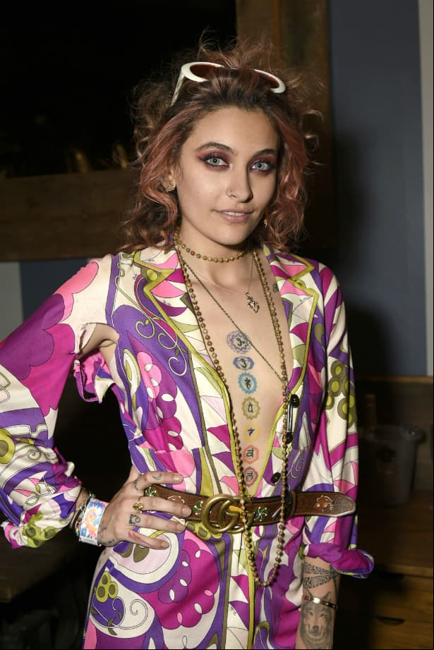 Paris Jackson quiere hacer una carrera artística alejándose de la sombra de su famoso padre.