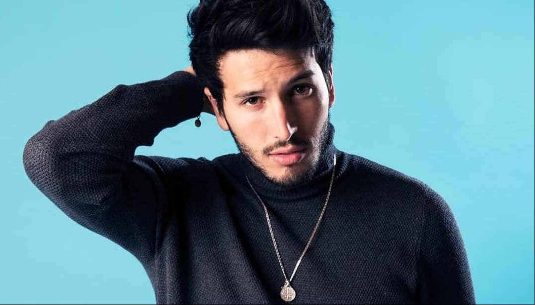 Sebastián Yatra es criticado por elogiar a Michael Jackson en programa infantil