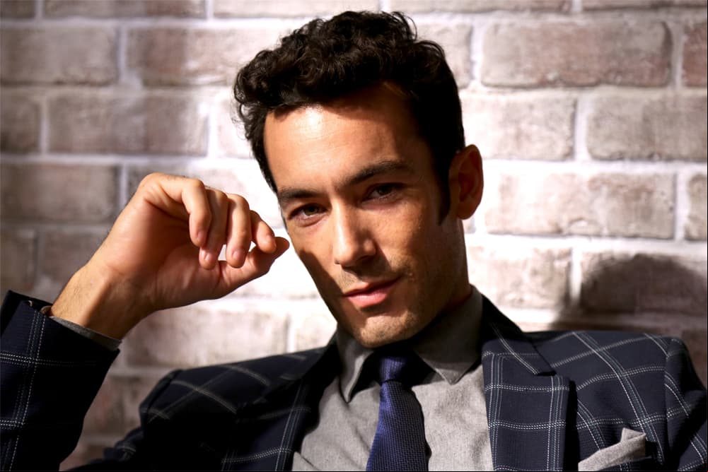 Tras participar en telenovelas como ‘El juego de la vida’, ‘Clase 406’, ‘Barrera de amor’, ‘Lola, érase una vez’ y ‘Terminales’, en 2010 Aarón Díaz protagonizó ‘Teresa’, uno de los melodramas más queridos y recordados de su carrera.