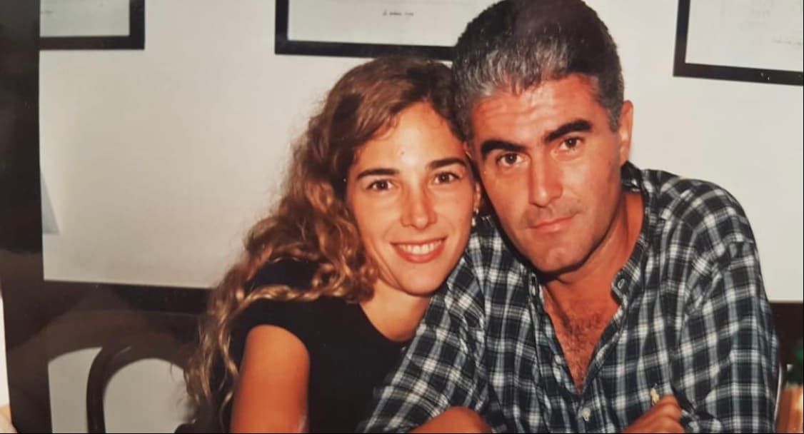 En cuanto a su vida personal, el actor ha estado casado por más de 35 años con Mónica Viedma, con quien tiene dos hijos: Paula y Martín.