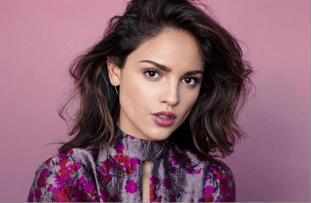 Eiza González impacta al mostrar el momento en que le borran un tatuaje: “No tomen y se tatúen”