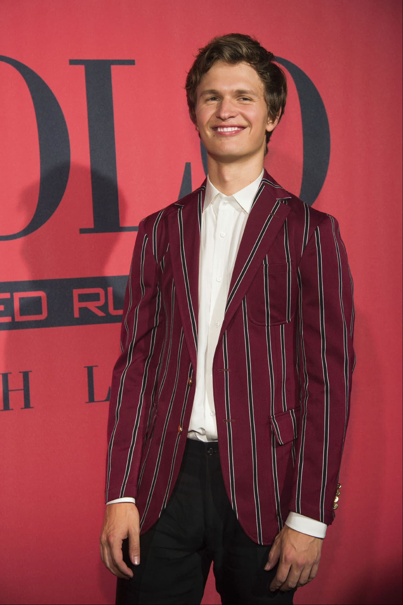 ‘Baby Driver’ y ‘Bajo la Misma Estrella’ son algunas de las cintas que protagonizó Ansel Elgort, un joven que cuenta con la popularidad para encarnar a Batman.