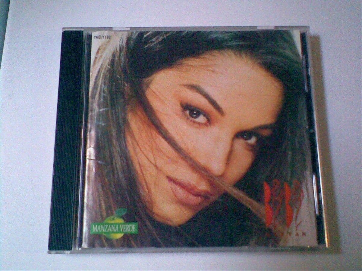 En 1994, lanzó Manzana verde, su álbum como solista.