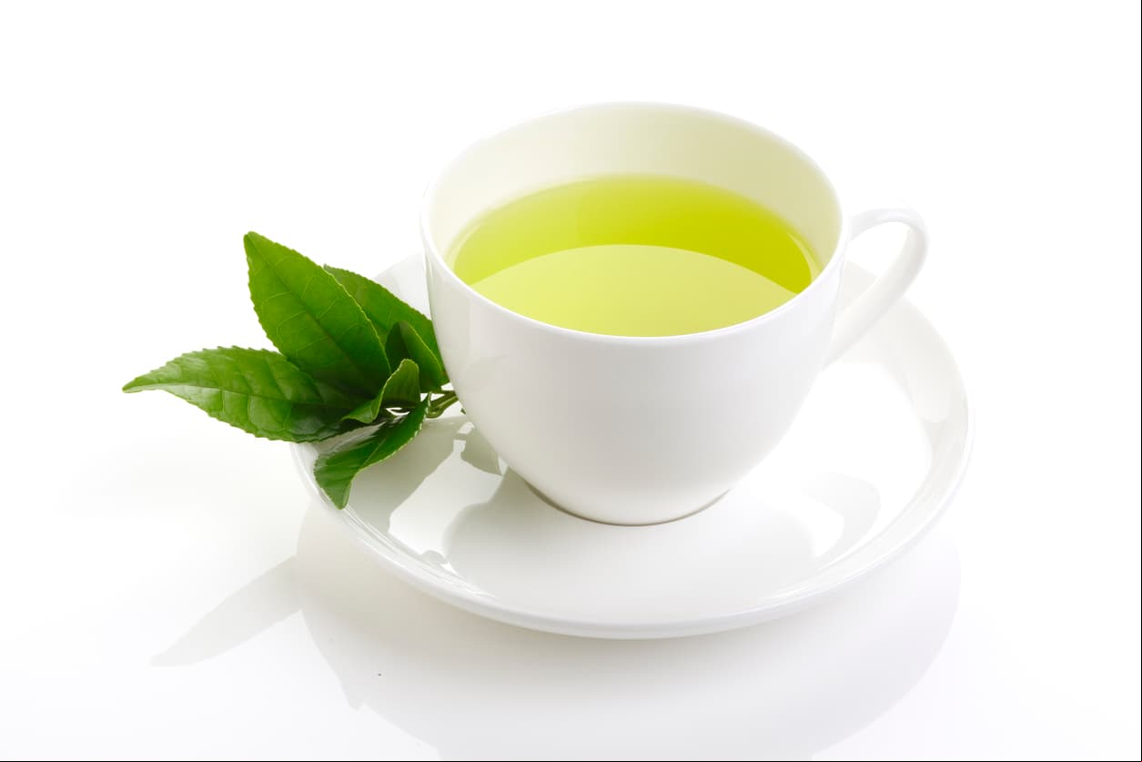 5.- Inicia tu día con un té verde. Tiene una carga increíble de antioxidantes y te dará mucha energía, además te ayudará a quemar grasa.