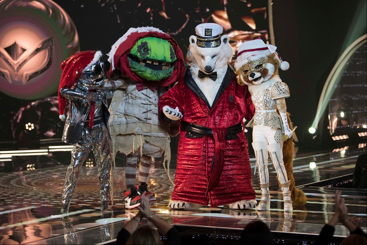 En la gran final de ¿Quién es la Máscara? Disco Ball, Mapache, Oso y Zombie se pusieron muy navideños para cantar el emblemático tema “All I Want For Christmas Is You”. A continuación, te compartimos los mejores momentos fotos.
