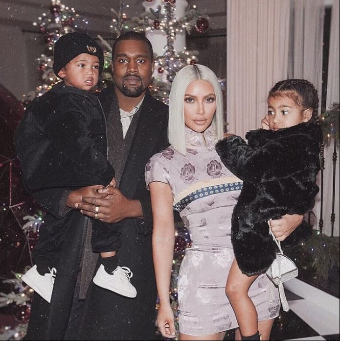 Kim muestra en redes sociales a su familia