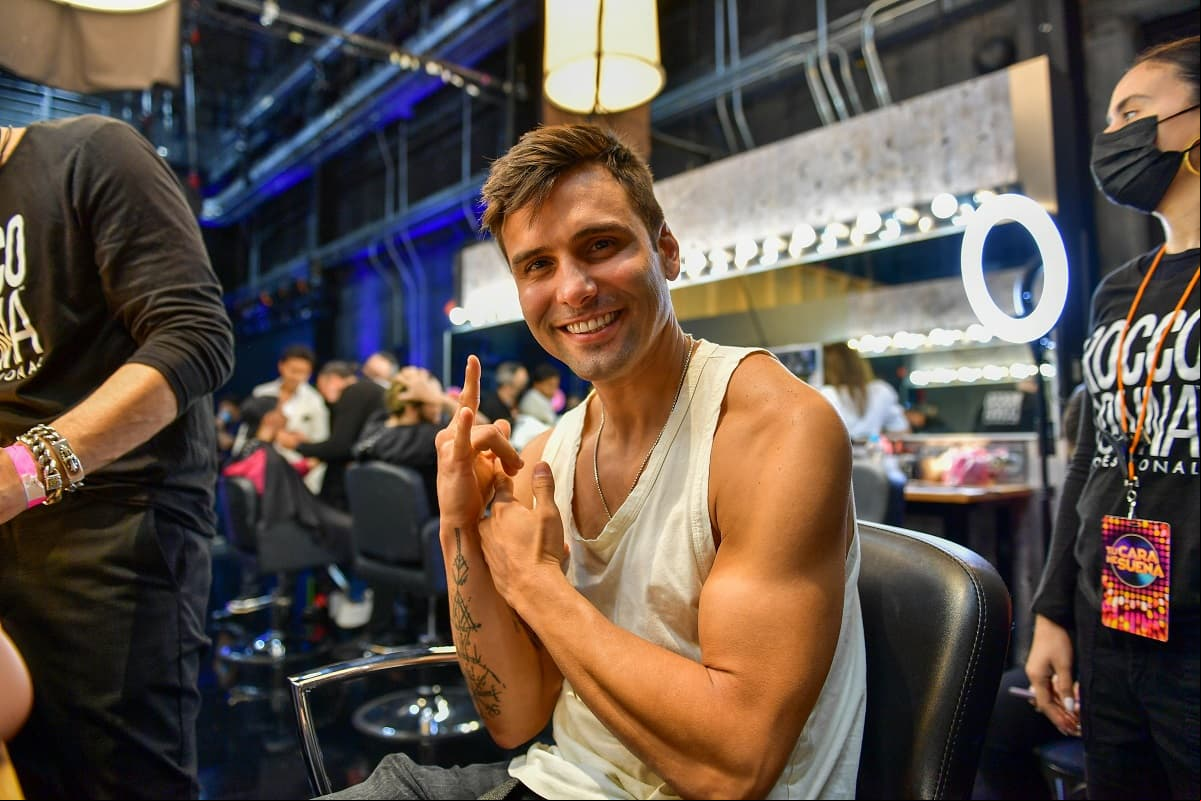 Christian Daniel, por su parte, confesó en una entrevista que José José fue una inspiración para su carrera como baladista y así tomó el reto para la gala 3 de Tu Cara Me Suena.