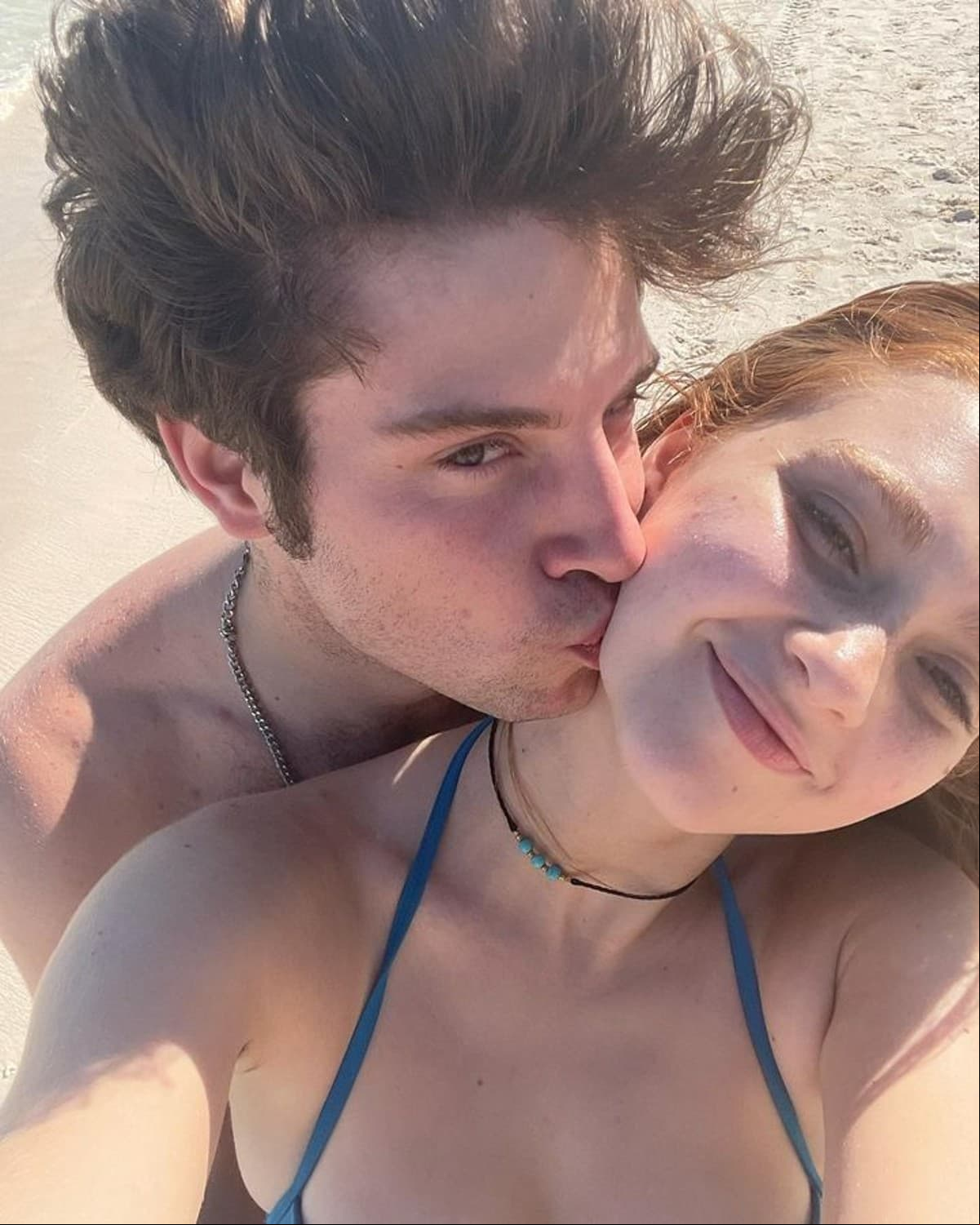 El hijo de Ludwika Paleta evidenció lo enamorado que está de Daniela Martínez