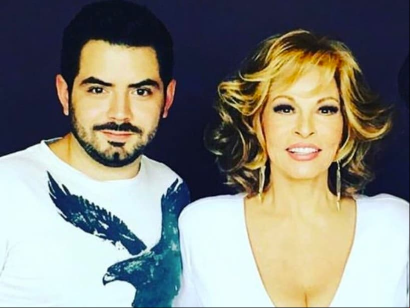 En mayo de 2017, de nuevo revivió la polémica entre Eugenio y Victoria después de que la estrella de telenovelas compartiera una foto de José Eduardo con Raquel Welch, quien formó parte del elenco de la película ‘Cómo ser un latin lover’, protagonizada por Eugenio Derbez, pero recortando a su expareja.