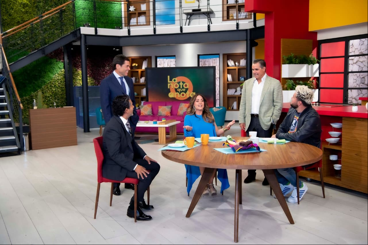CEOs de Grupo Televisa visitan San Ángel para agradecer el compromiso de miles en esta pandemia