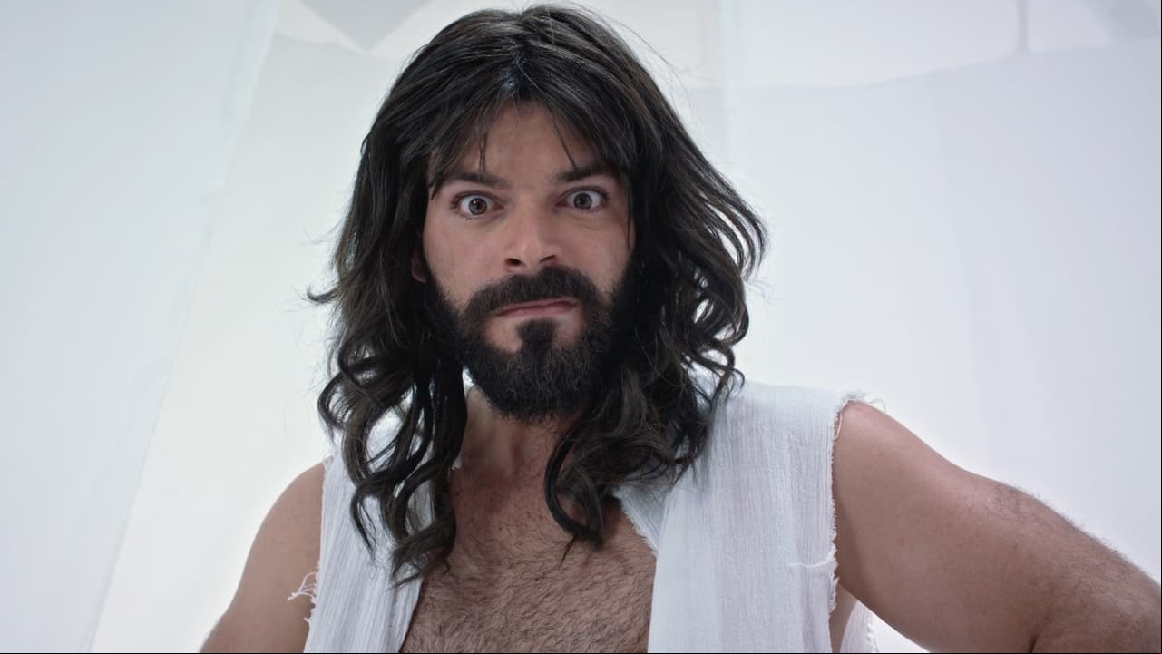 Adrián Di Monte ha interpretado el papel de Dios en varios de los capítulos.