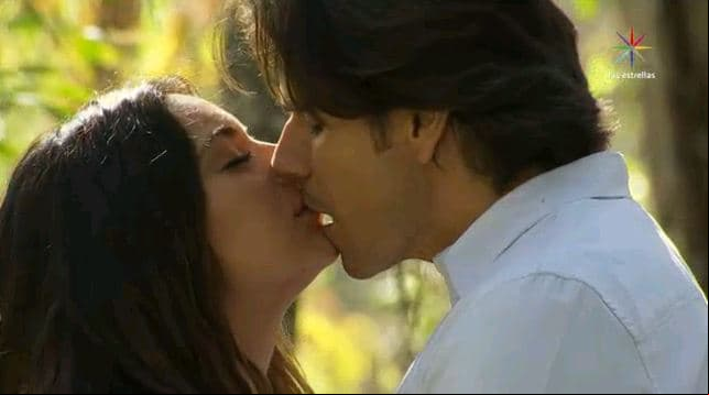 Corazón indomable Capítulo 3: ¡Maricruz y Octavio ya son novios!