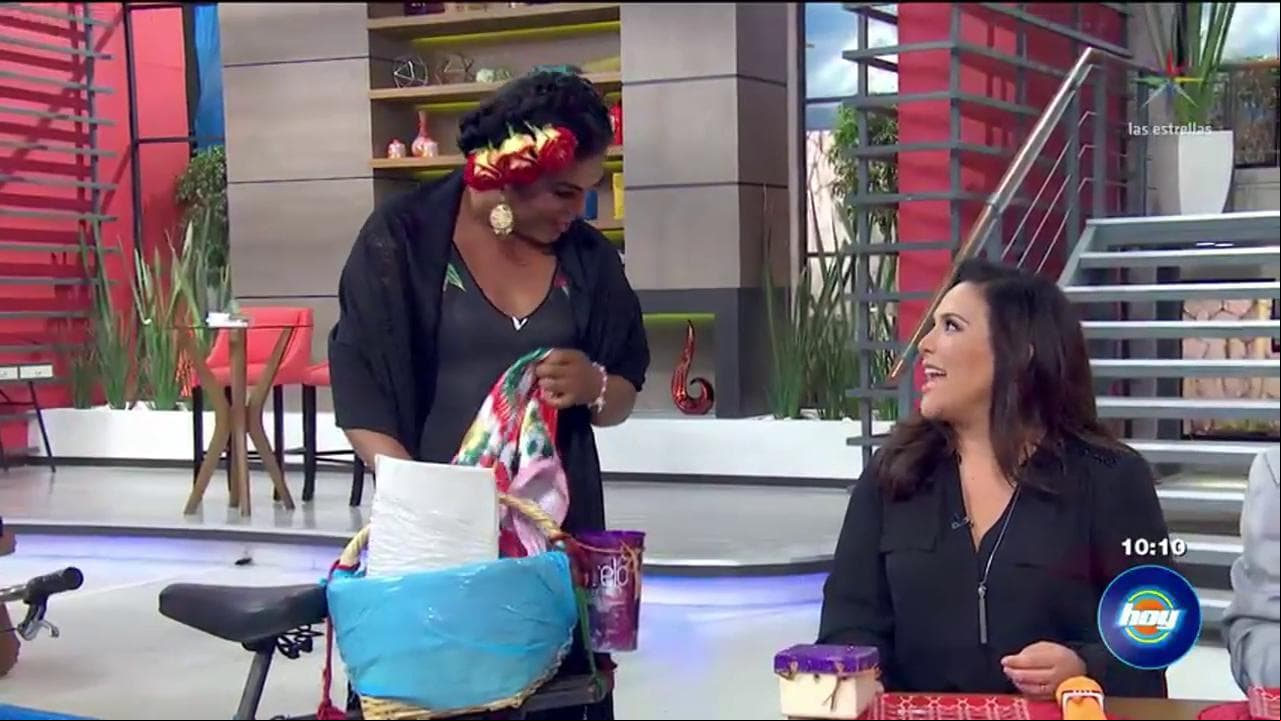 Lady Tacos sorprende a Angélica Vale