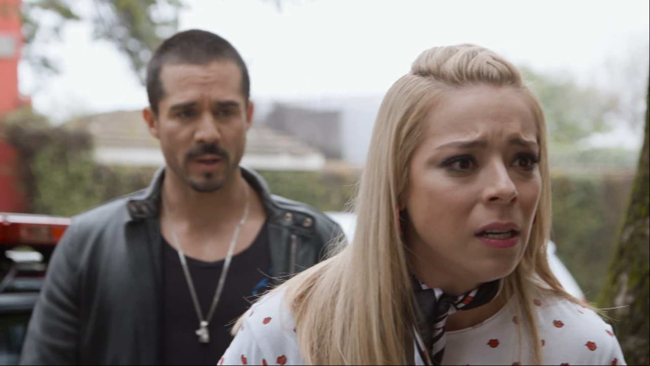 Julia cachetea a Brenda