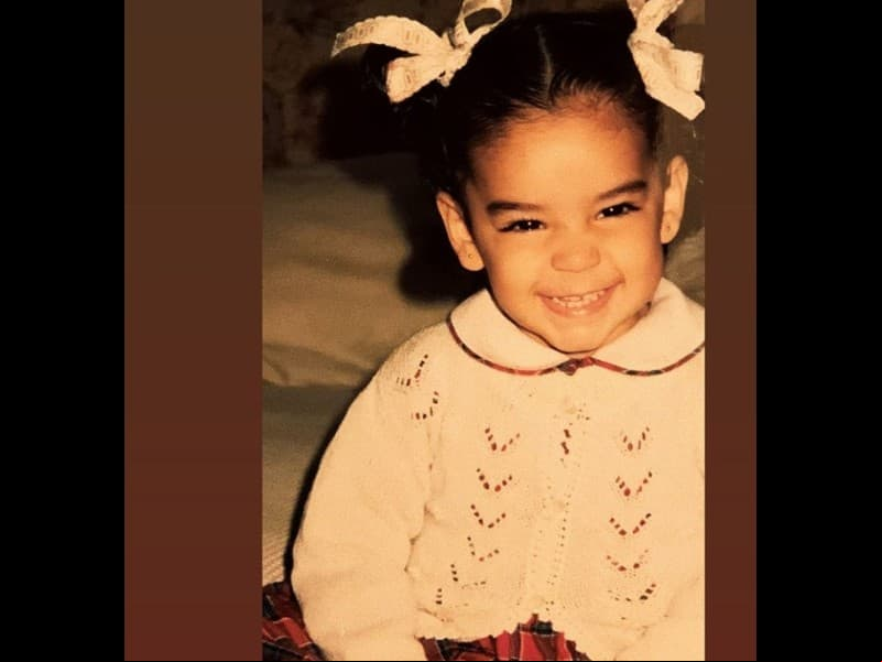 La primera en compartir las imágenes fue Alejandra, quien de acuerdo con los s de la red social desde pequeña era idéntica a su famosa madre.