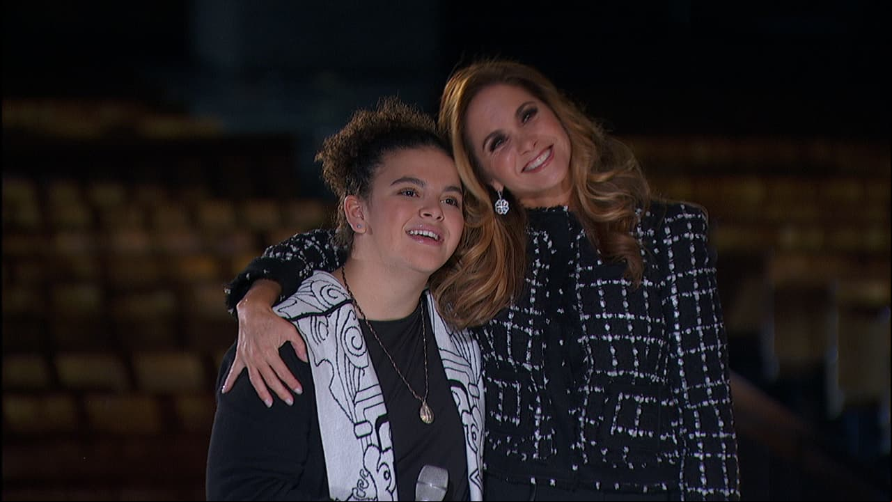 Lucero y su hija cautivan con gran dueto en las Mañanitas a la Virgen y así reacciona Mijares