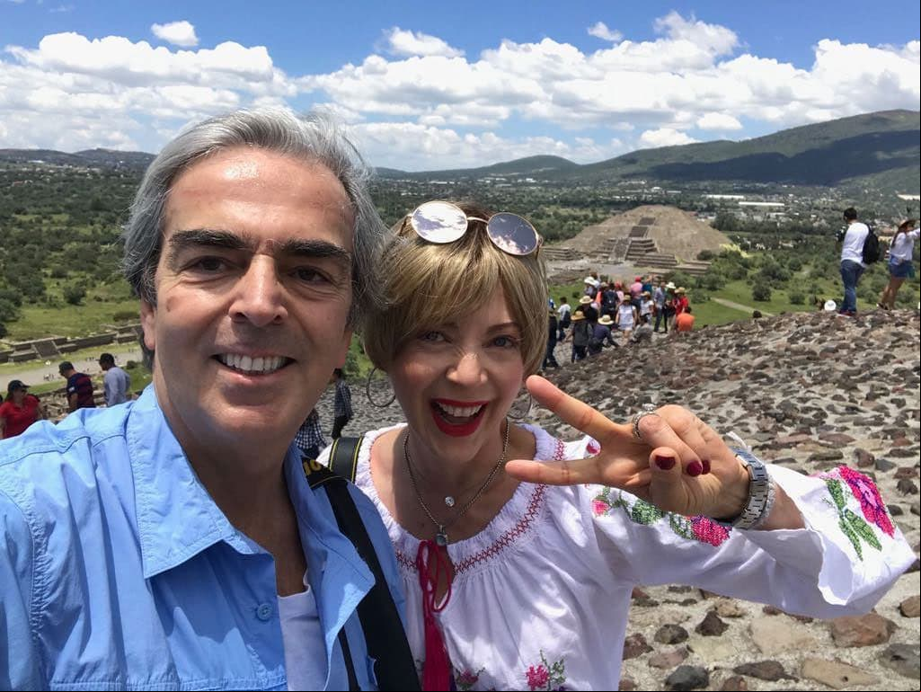 Lorenzo Lazo estuvo a su lado por casi nueve años, compartiendo emotivos y románticos momentos a lo largo de su matrimonio. “Feliz cumpleaños mi amor, celebrando la vida. Te amo”, compartió en agosto de 2018.
