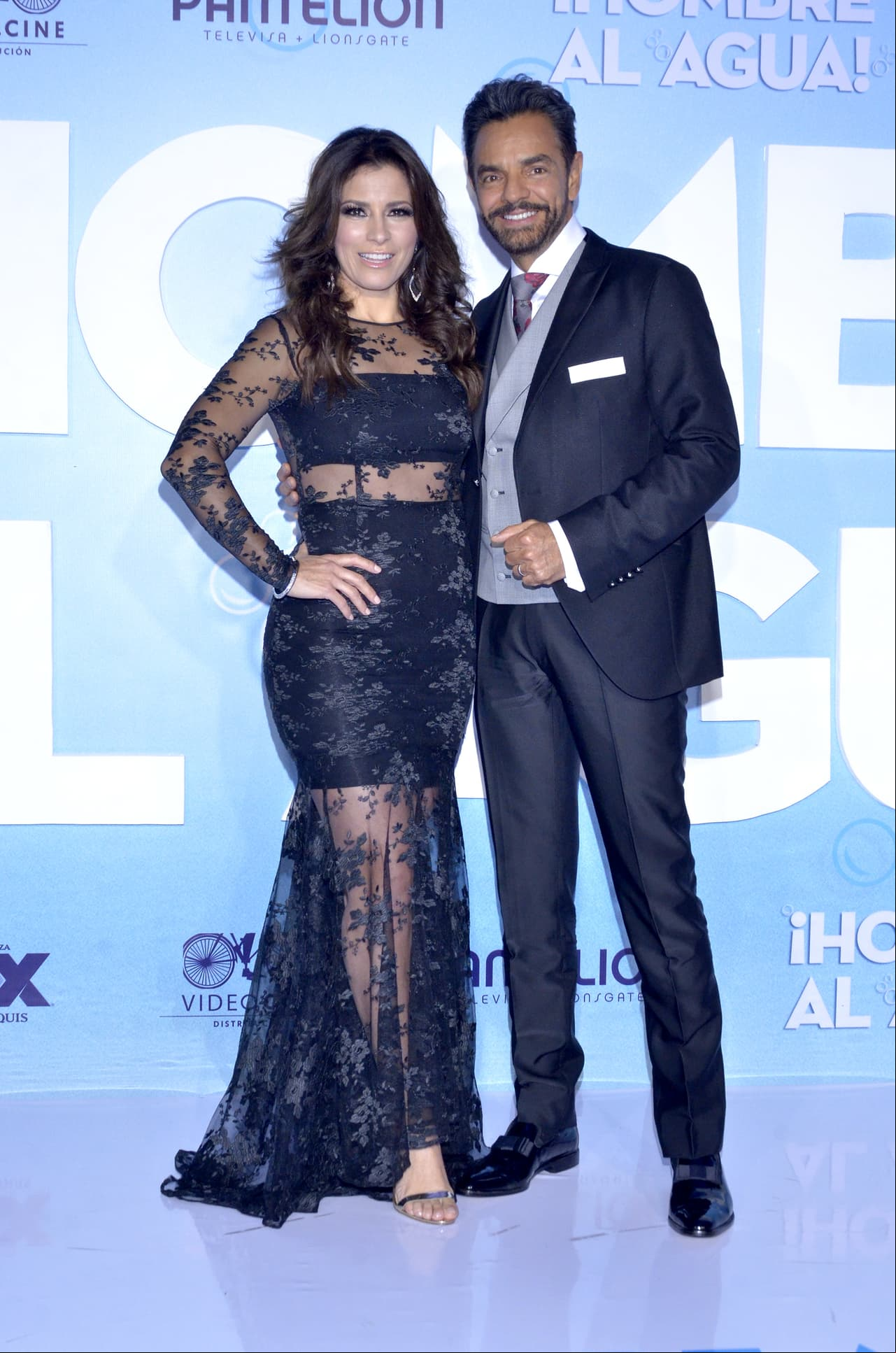 Alessandra y Eugenio posan en el estreno de 'Hombre al Agua'
