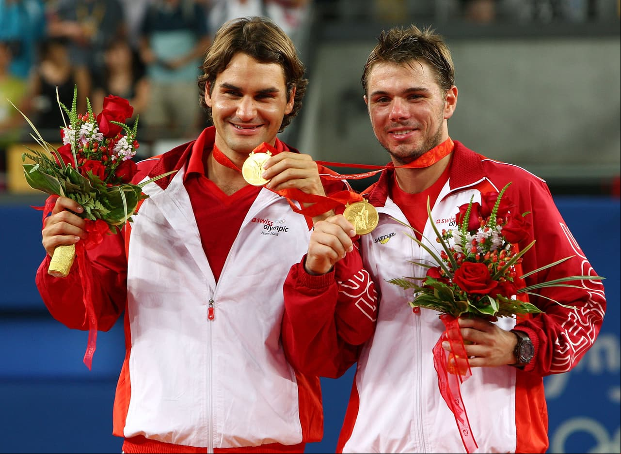 Federer tiene dos medallas olímpicas, una de oro en dobles junto con Stanislas Wawrinka en los Juegos Olímpicos de Pekín 2008 y en Londres 2012 ganó la medalla de plata individual.