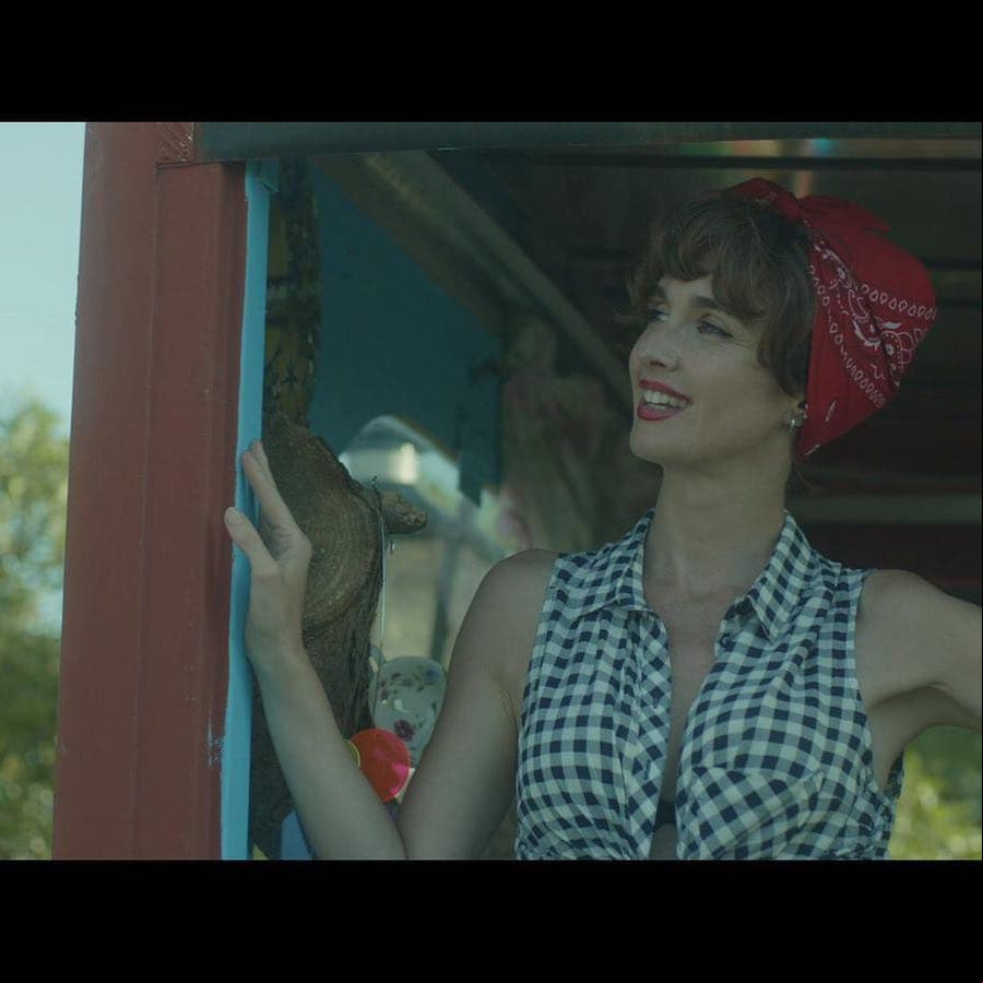 Previo a su participación en ‘Cuna de lobos’, Paz protagonizó este año el filme español ‘¡Ay, mi madre!’, una comedia dirigida por Grank Ariza que narró la historia de una mujer, que al morir su madre, regresa a su antiguo pueblo de Andalucía y se sorprende con las intenciones de su progenitora en su testamento: debe casarse y formar una familia.