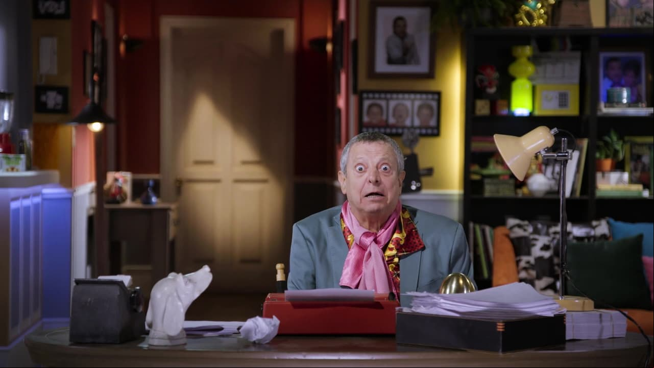 Igual que Don Frankie... Trabajando en sus guiones...