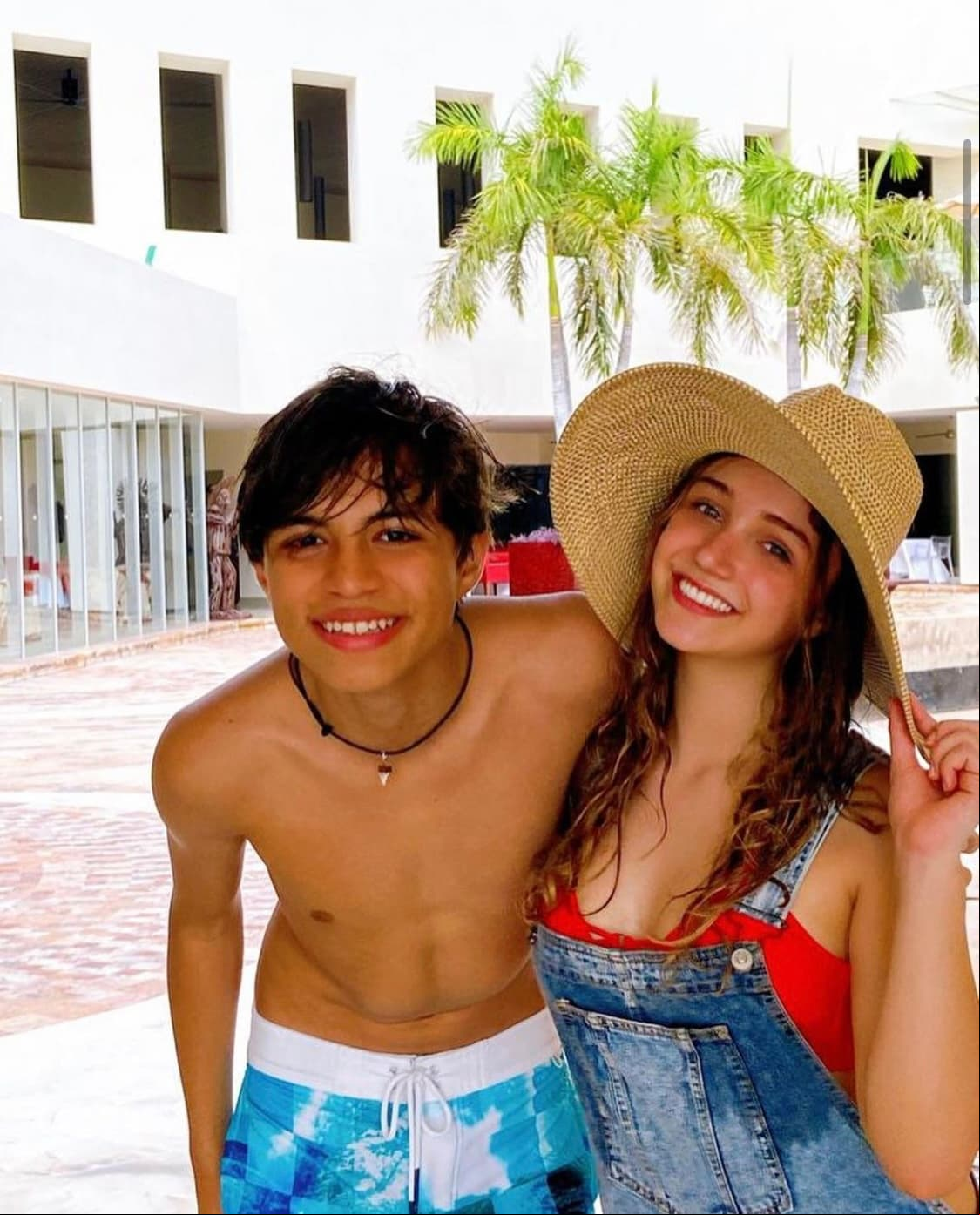 La joven de 14 años se encuentra a tan solo unos días de estrenar la telenovela 'Te acuerdas de mí', protagonizada por Gabriel Soto, Fátima Molina, Guillermo García Cantú, Rebecca Jones y María Penella, entre otros, y donde formará parte de la pareja juvenil de la historia, junto al actor Alessio Valentini, a quien recordamos por 'Vencer el Miedo'.