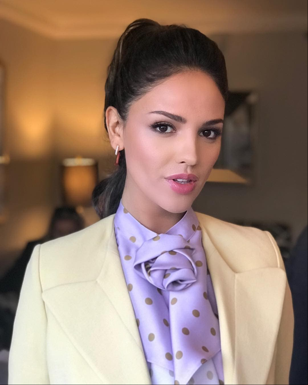 Recrea el peinado de Eiza González, ¡es fácil y sencillo!