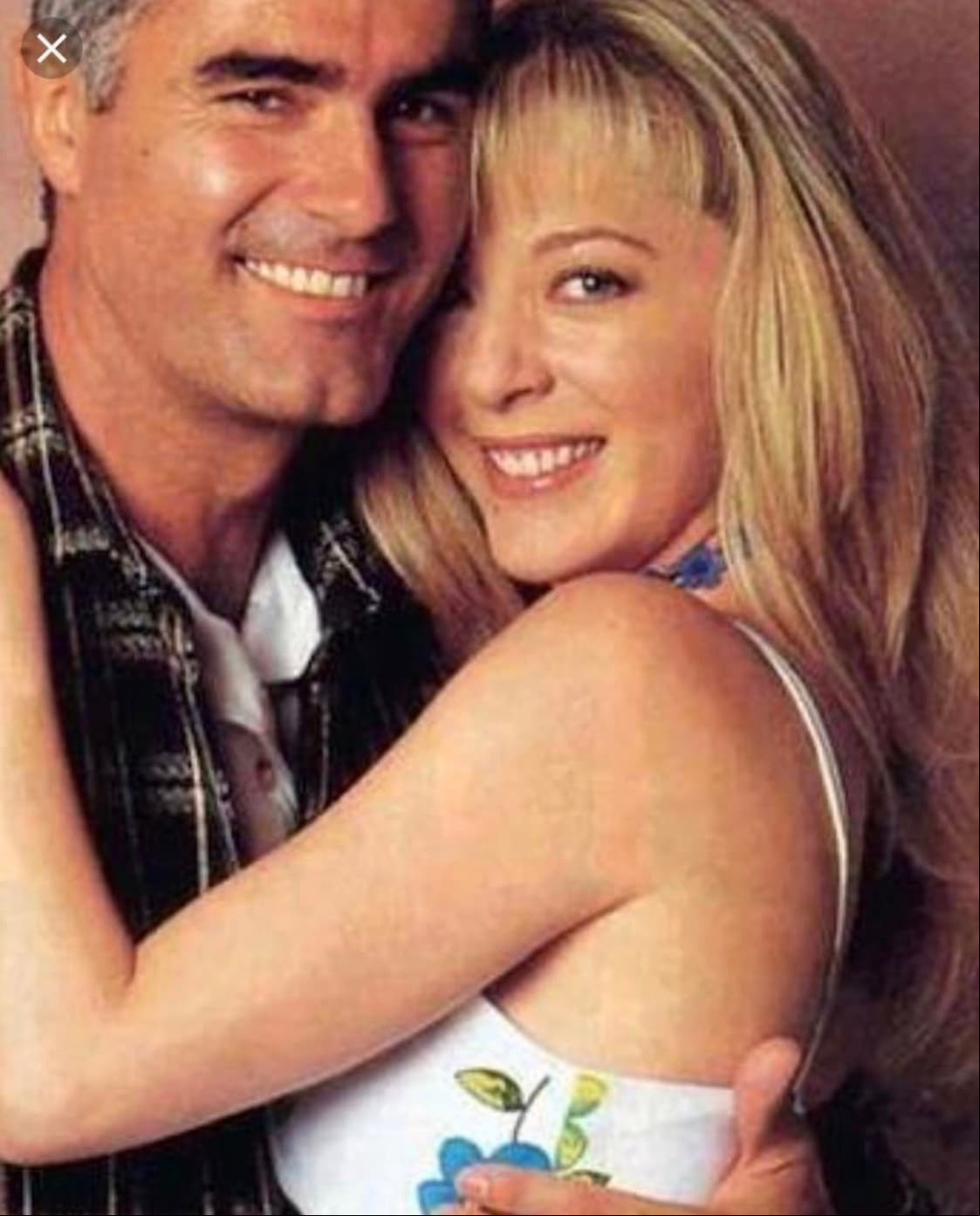 Precisamente, esta profesión lo traería a México, donde realizaría su debut actoral en 1990 con un pequeño papel en la telenovela 'Amor de Nadie'. Algunos años después lograría el papel protagónico en el melodrama 'Prisionera de Amor' (1994). A este le seguirían 'Acapulco, cuerpo y alma' (1995) y 'La Jaula de Oro', junto a Edith González.