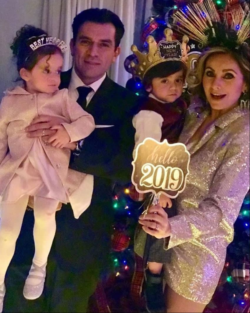 Los pequeños León y Máxima son idénticos a su padre, el actor Jorge Salinas.