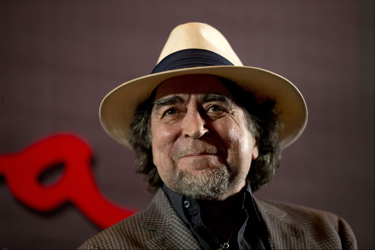 Joaquín Sabina es hospitalizado